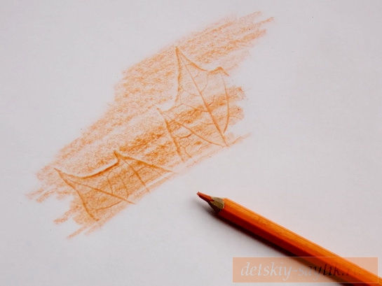 как нарисовать кленовый лист карандашом 3