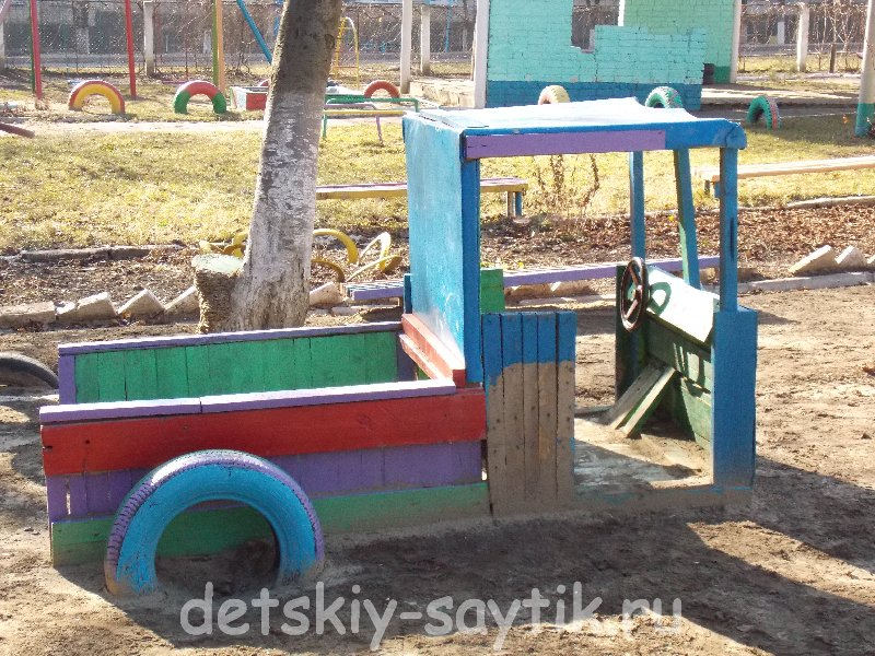 поделка машинка для детской площадки